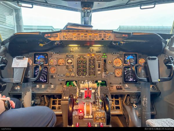 Boeing 737-300