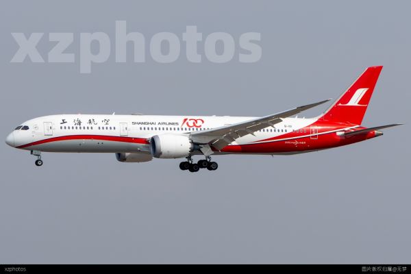 上海航空100th aircraft