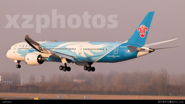 南航B787-9