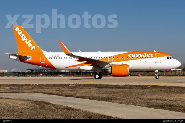 G-UZEF 的试飞