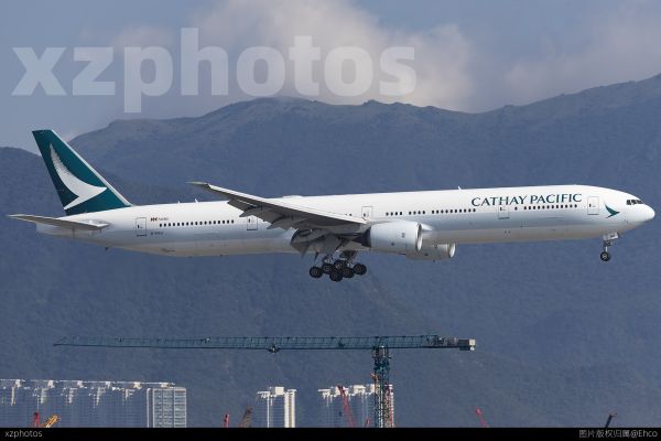 国泰航空773