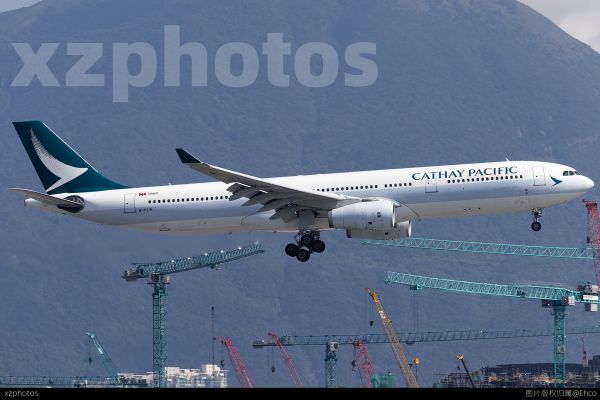 国泰航空333