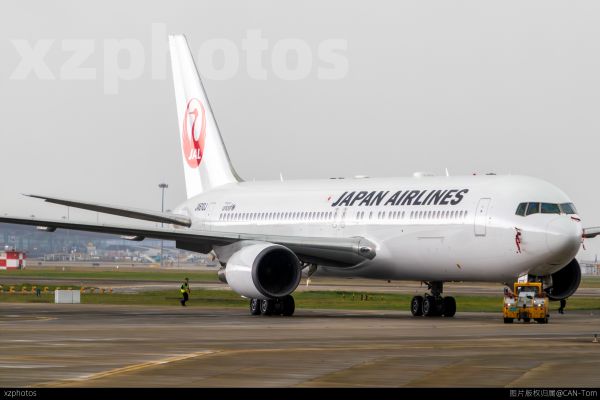 日航767