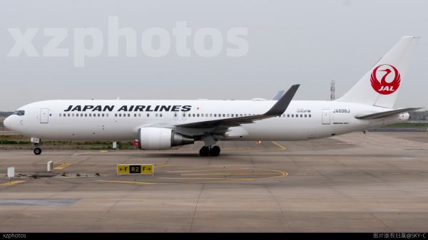 日航767