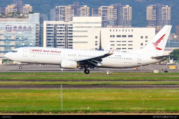 苏南瑞丽航空738