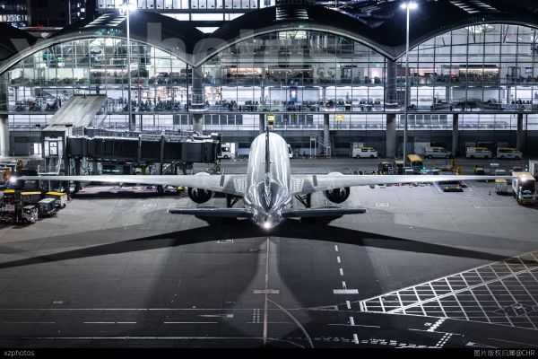 CX663 HKG-BOM