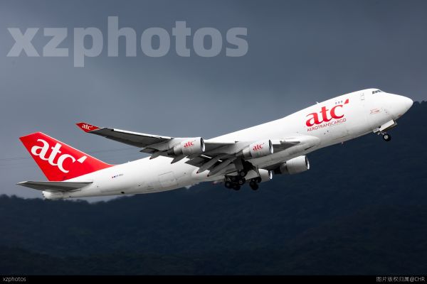 EK9841 HKG-DWC