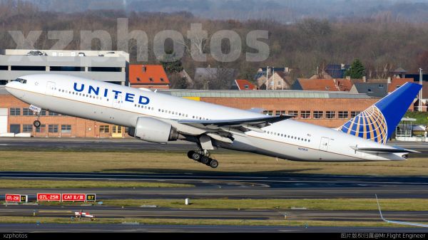 N228UA