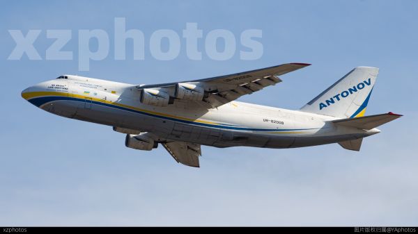UR-82008