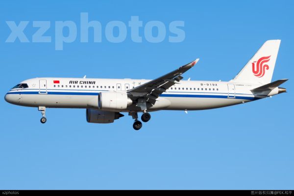 国航首架C919