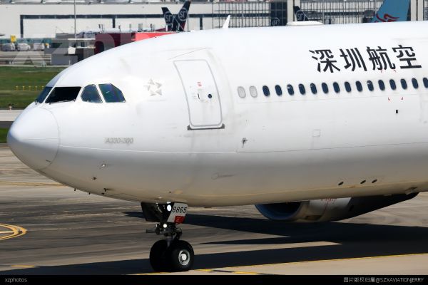 深圳航空A330-300