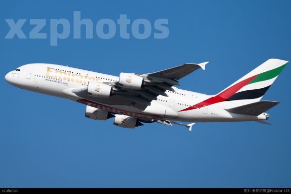 阿联酋航空388突发事件备降北京