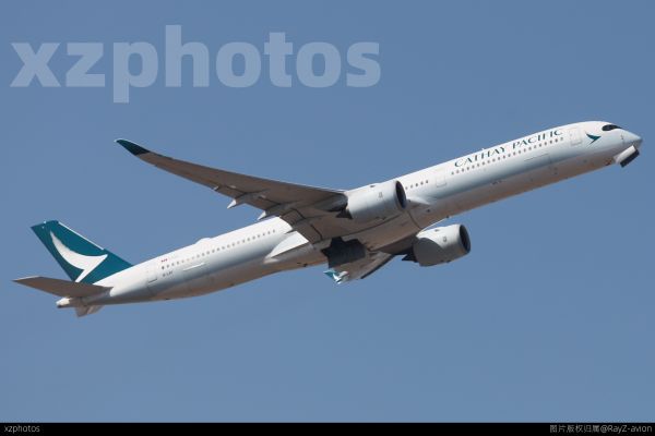 国泰航空A35K起飞
