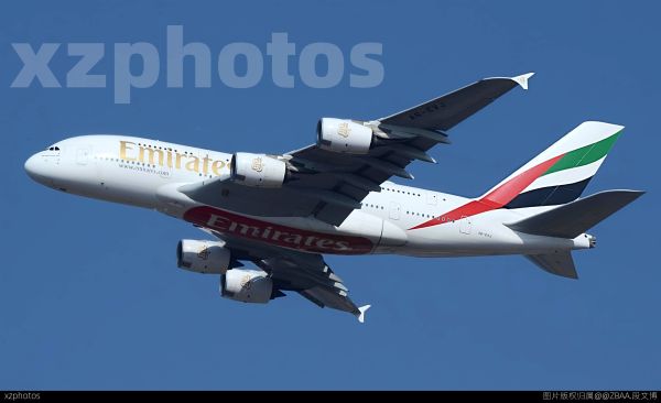 Airbus A380-842