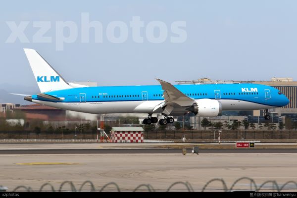 PH-BHI