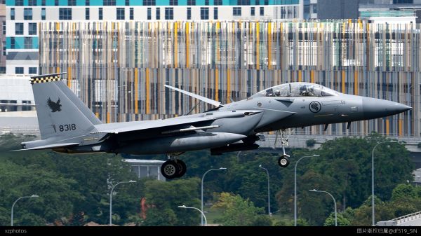 F15SG