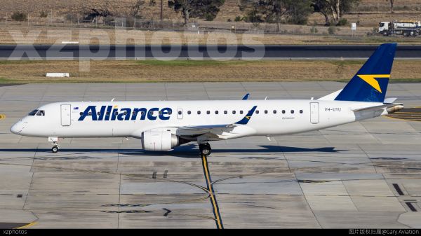 VH-UYU
