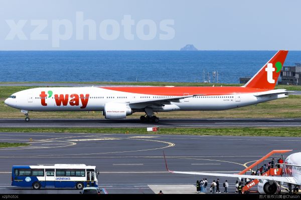 德威航空波音777