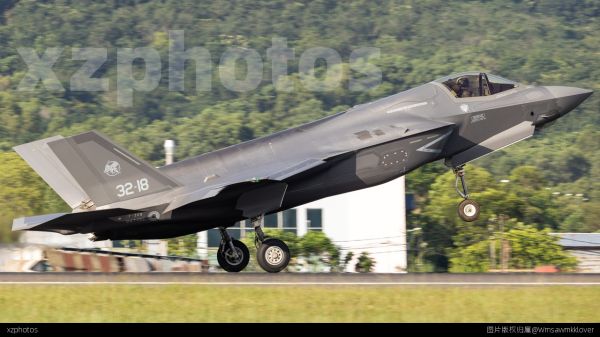 F35