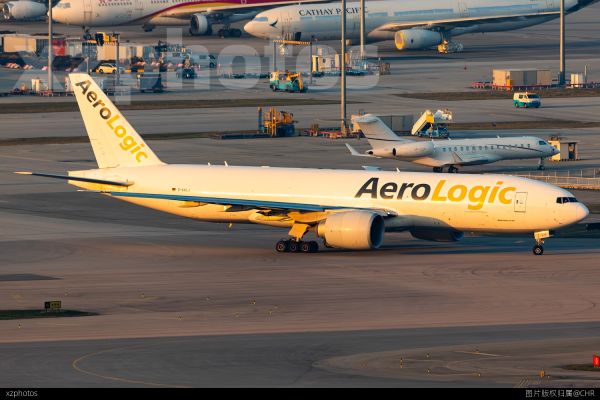 3S519 HKG-LEJ