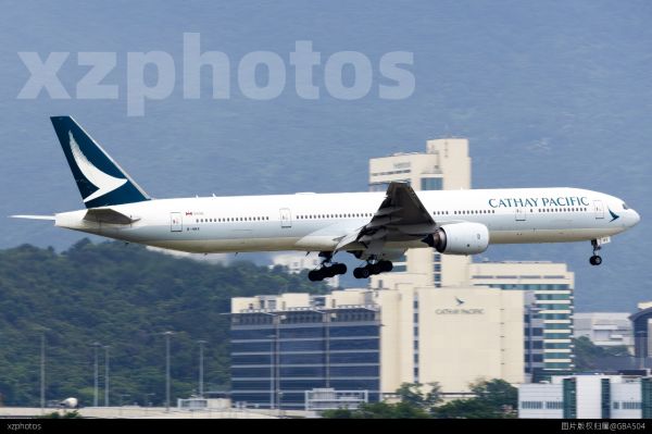 国泰航空飞机飞跃国泰城