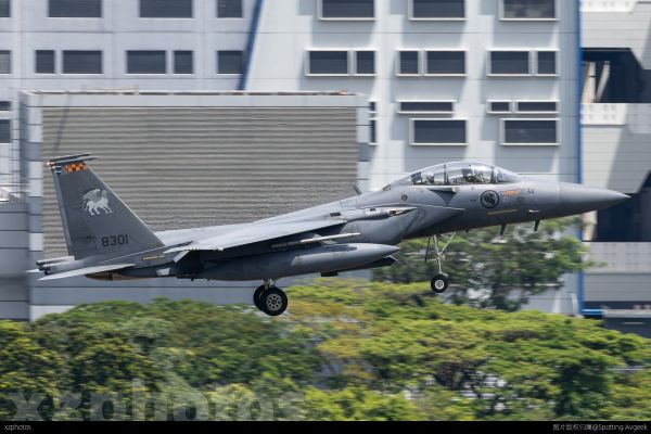 新加坡空军F-15