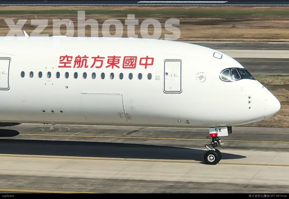 东航359