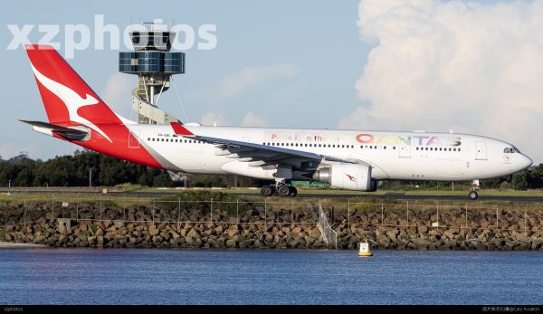 VH-EBL