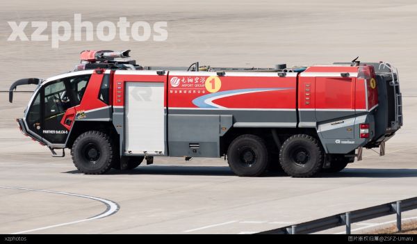 卢森堡亚PANTHER美洲豹消防车