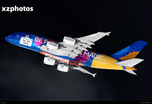EK385 HKG-BKK
