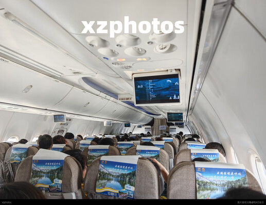 东航737的客舱