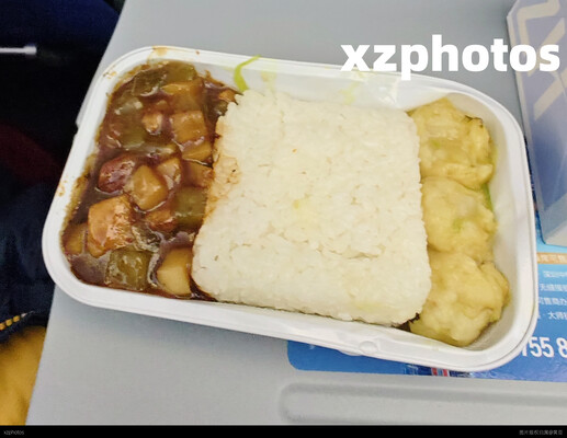 航食（CTU-SZX）