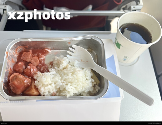 ZH9861 CAN—NKG经济舱餐食