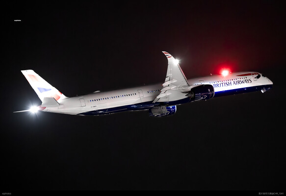 英国航空A35K深夜香港离场