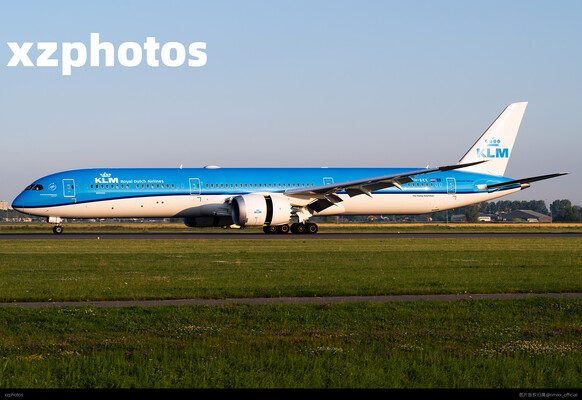 PH-BKK
