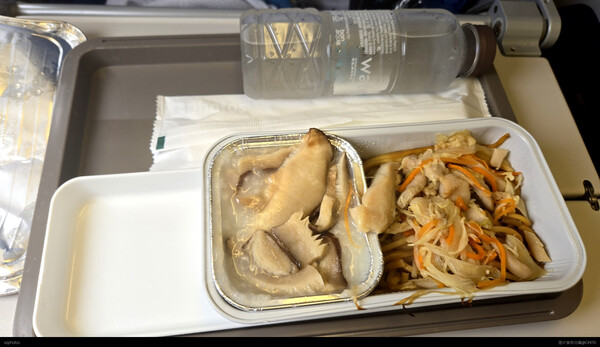国泰航空CX970早餐餐食