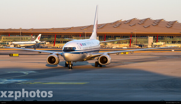 737