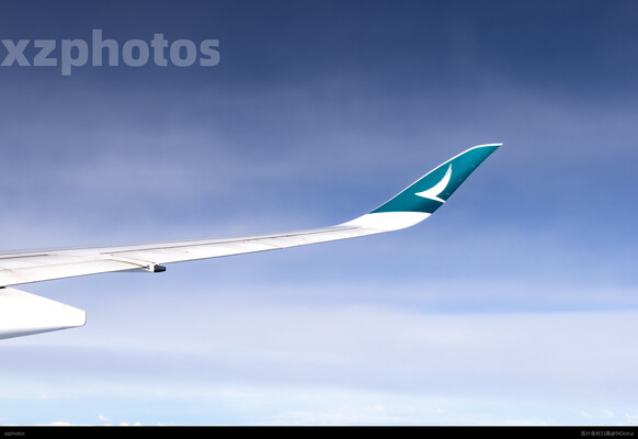 CX758