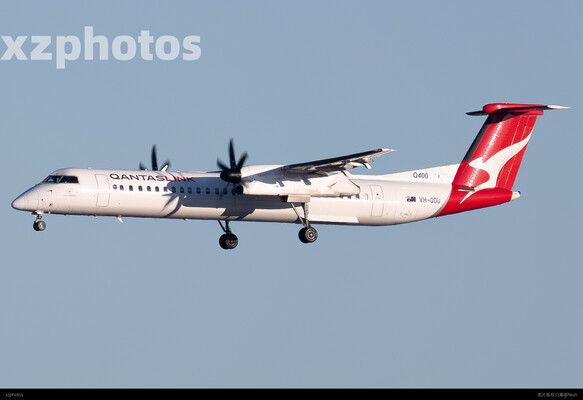 Dash 8