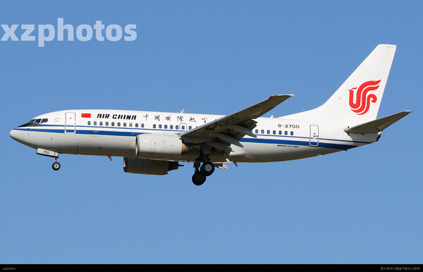 737