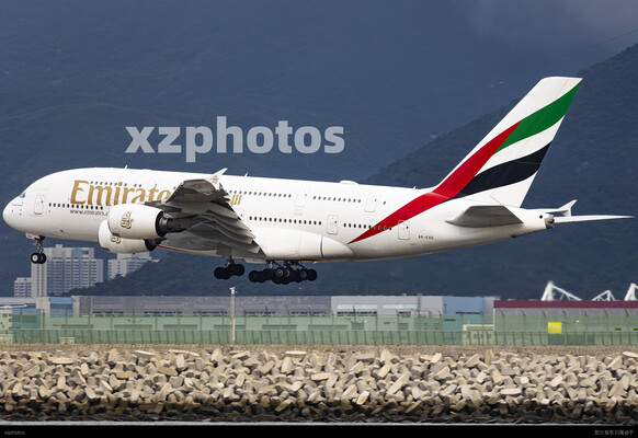 Clear to land RWY 07R