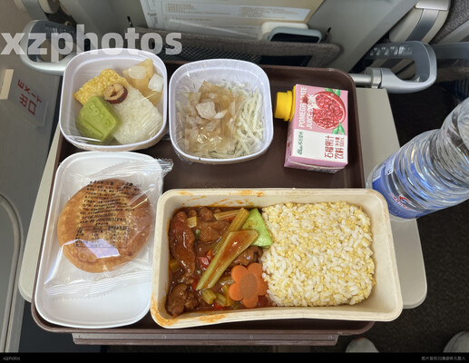 东航C919飞机餐