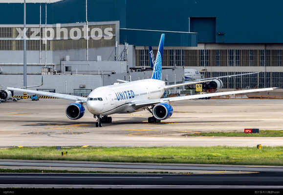 美国联合航空/N213UA