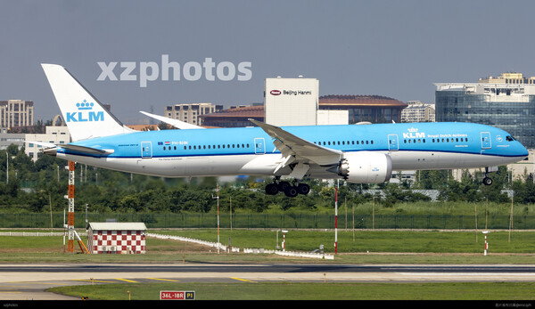 PH-BHN