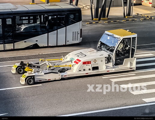 地面牵引车