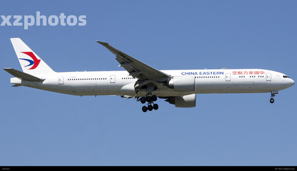 B-7882