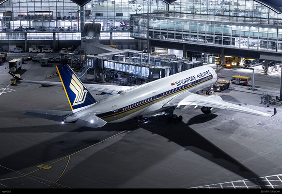 SQ896 SIN-HKG