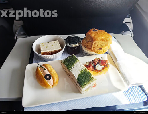 LHR~VCE