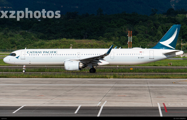 国泰A321neo滑行