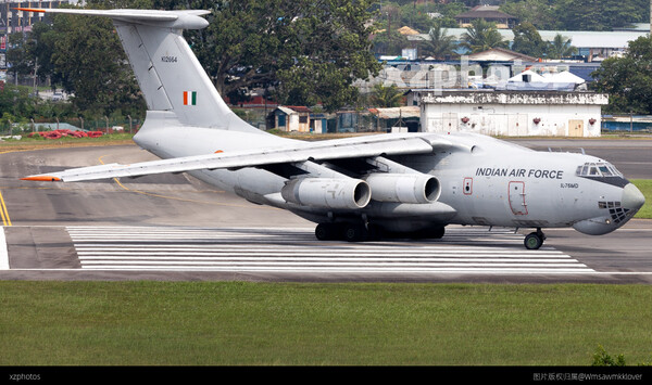 il76